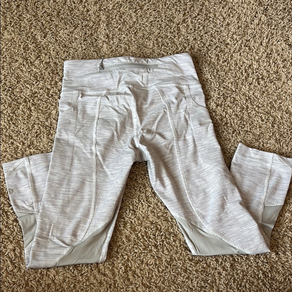 Lululemon Athletica Gray Leggings ( Like New)